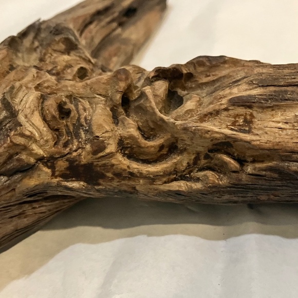 Hand carved driftwood - Picture 6 of 8